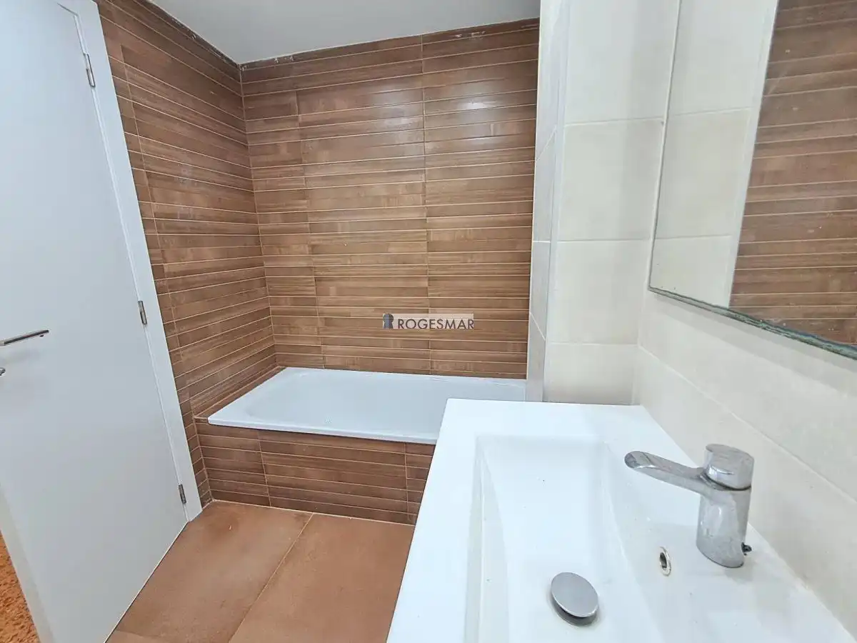 Badezimmer von Wohnungen zum Verkauf in Benicasim / Benicàssim mit Gemeinschaftspool