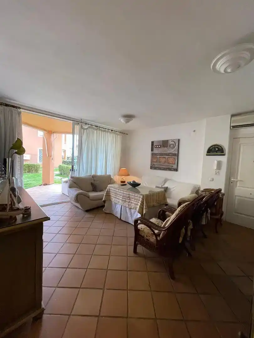 Wohnzimmer von Wohnung zur Miete in Islantilla mit Klimaanlage und Schwimmbad