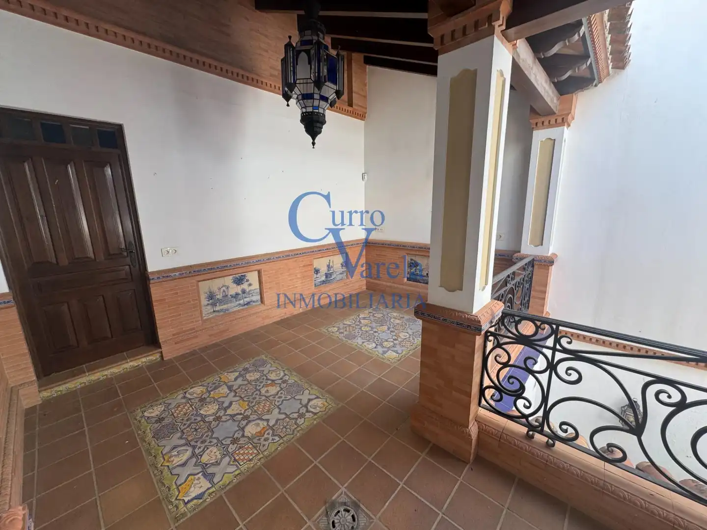Houses for sale in Dos Hermanas  with Air Conditioner, Heating and Storage room