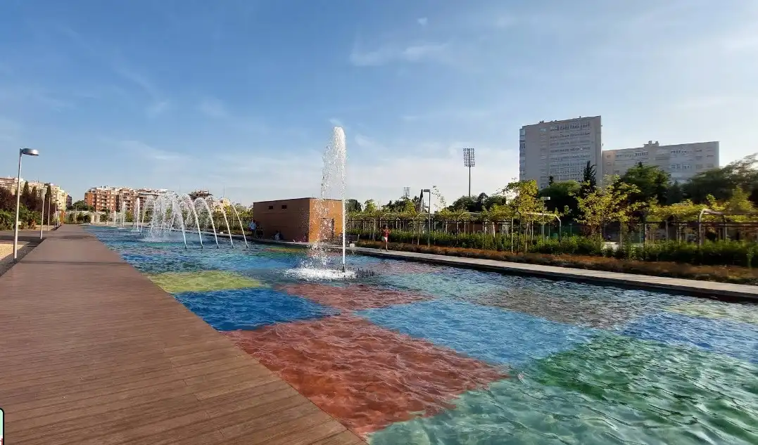 Piscina de Estudi en venda en Madrid amb Aire condicionat, Calefacció i Parquet