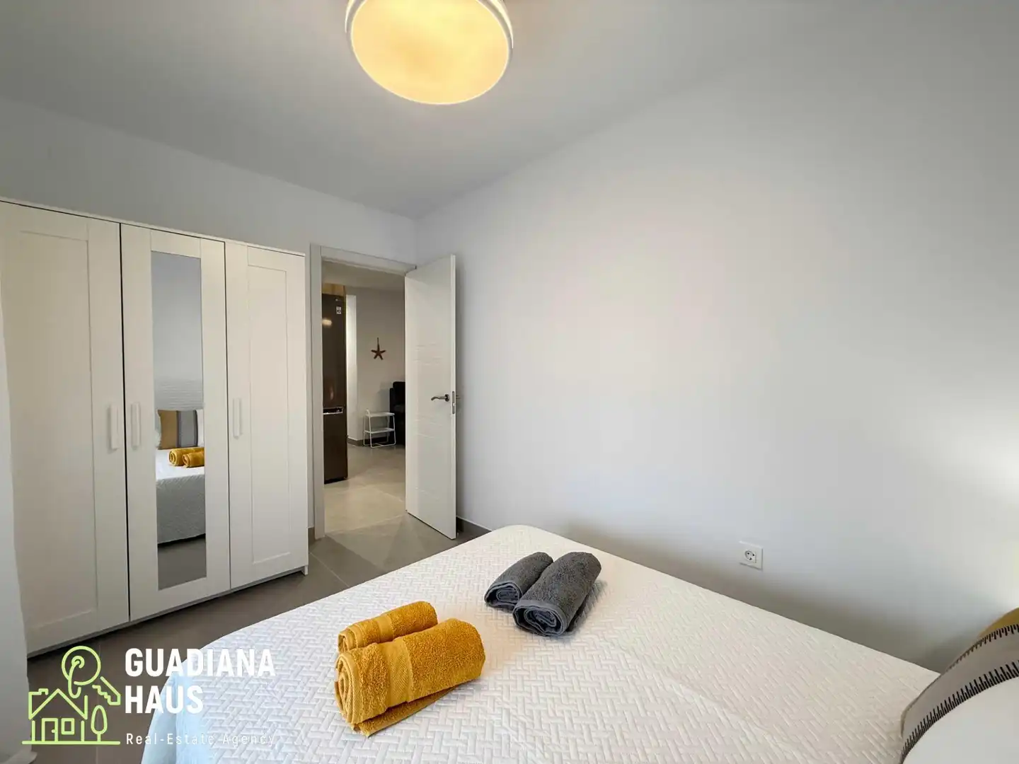 Dormitori de Apartament en venda en Ayamonte amb Aire condicionat, Calefacció i Terrassa