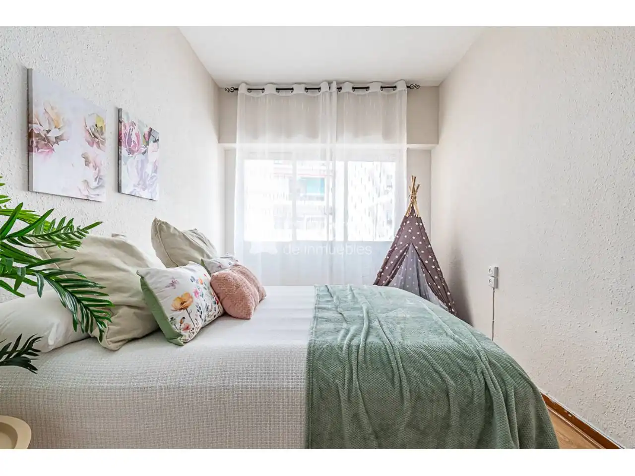 Habitación de Piso en venta en Alicante / Alacant con Terraza