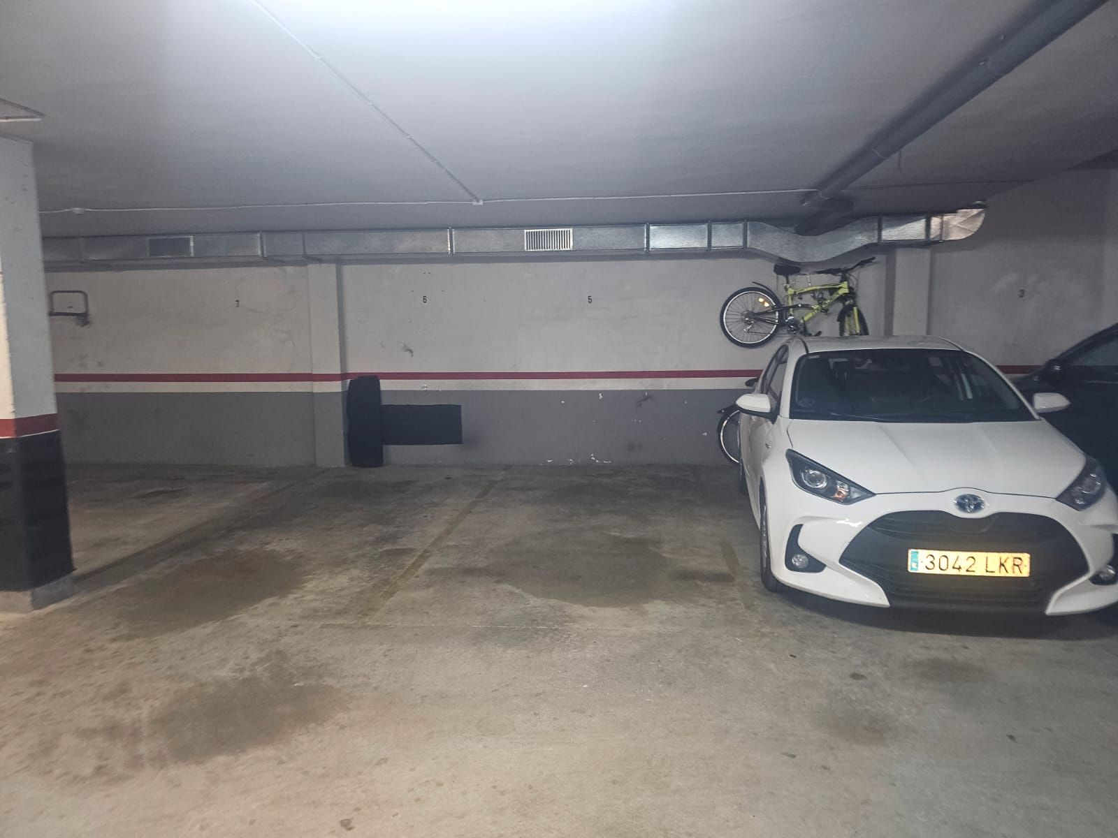 Garaje de alquiler en Carrer del President Companys, El Tancat - Mas d'en Gual