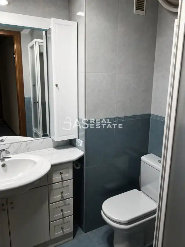 Baño de Piso en venta en Vitoria - Gasteiz con Terraza y Amueblado