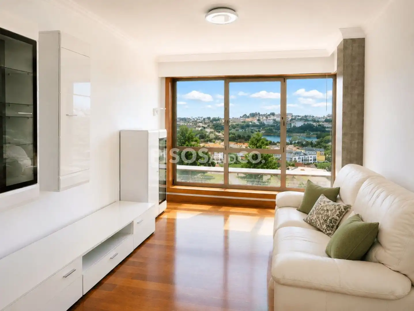 Vista exterior de Piso en venta en Oleiros con Calefacción, Trastero y Amueblado