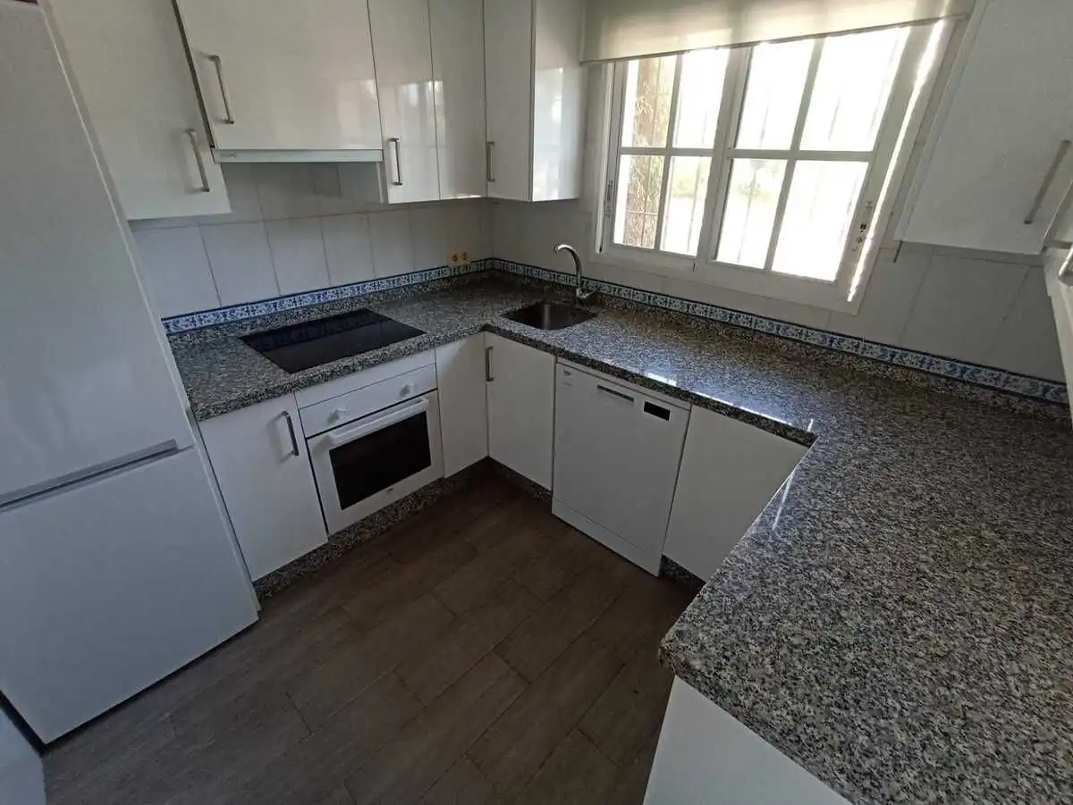 Cocina de Casa o chalet en venta en Estepona con Calefacción, Terraza y Trastero