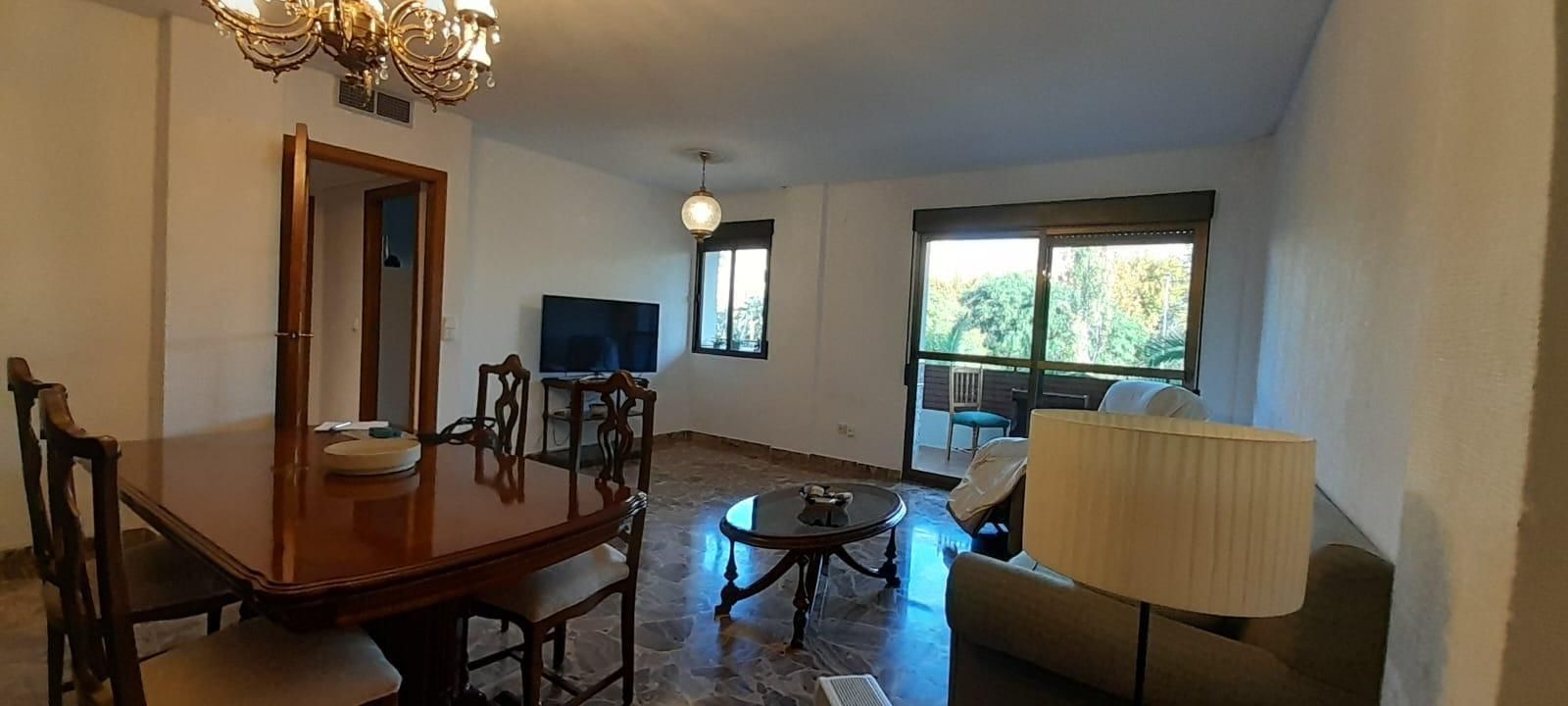 Sala d'estar de Pis en venda en  Córdoba Capital amb Aire condicionat i Terrassa