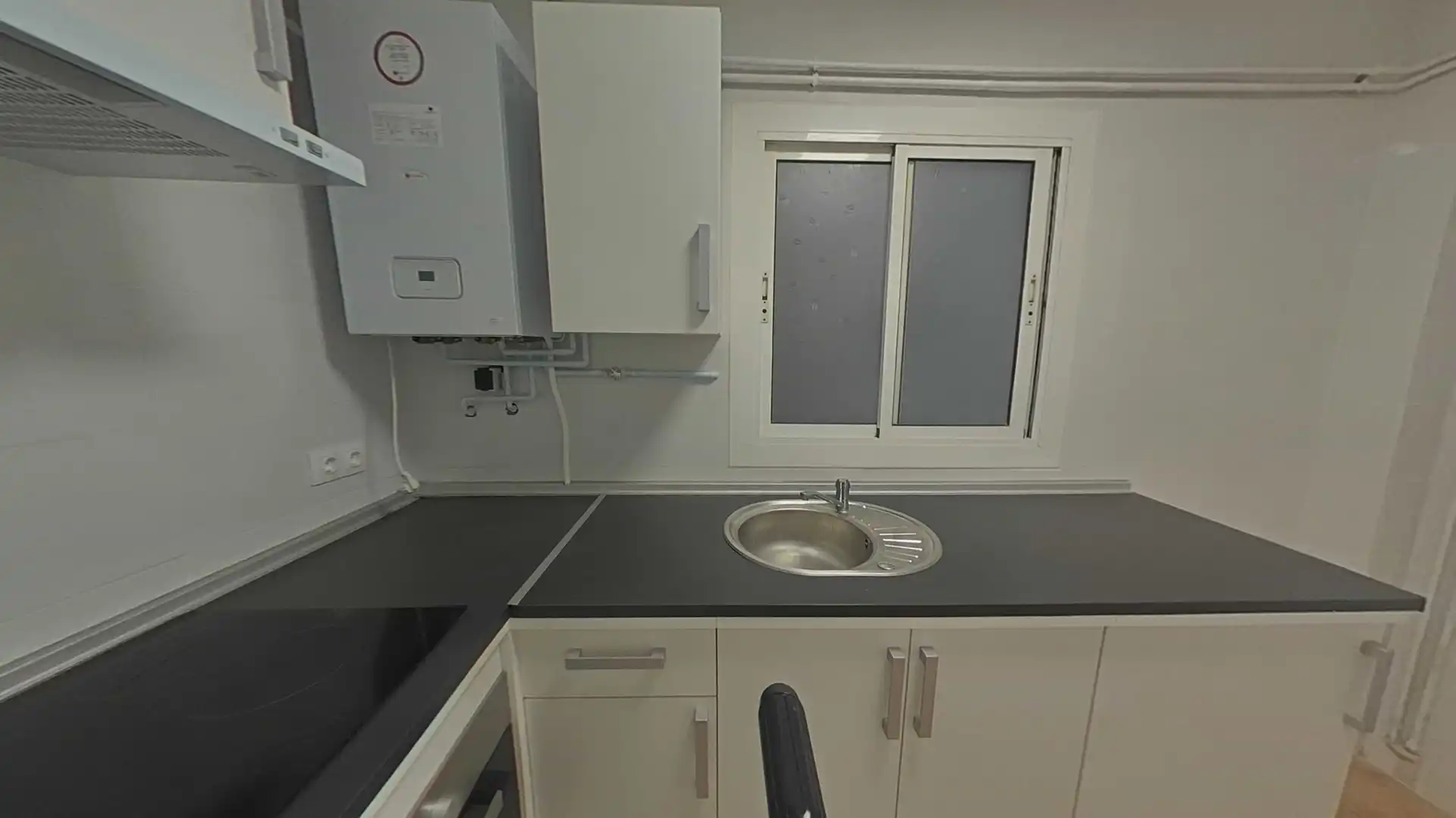 Cuina de Pis en venda en Barcelona amb Calefacció