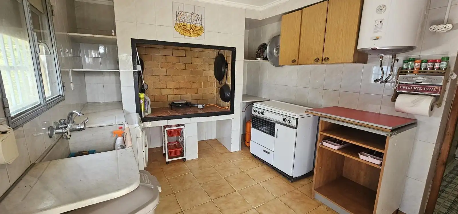 Cuina de Casa o xalet en venda en Cheste amb Jardí privat i Alarma