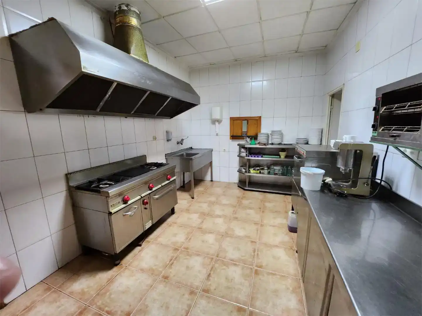 Cuina de Local de lloguer en Abanilla amb Aire condicionat