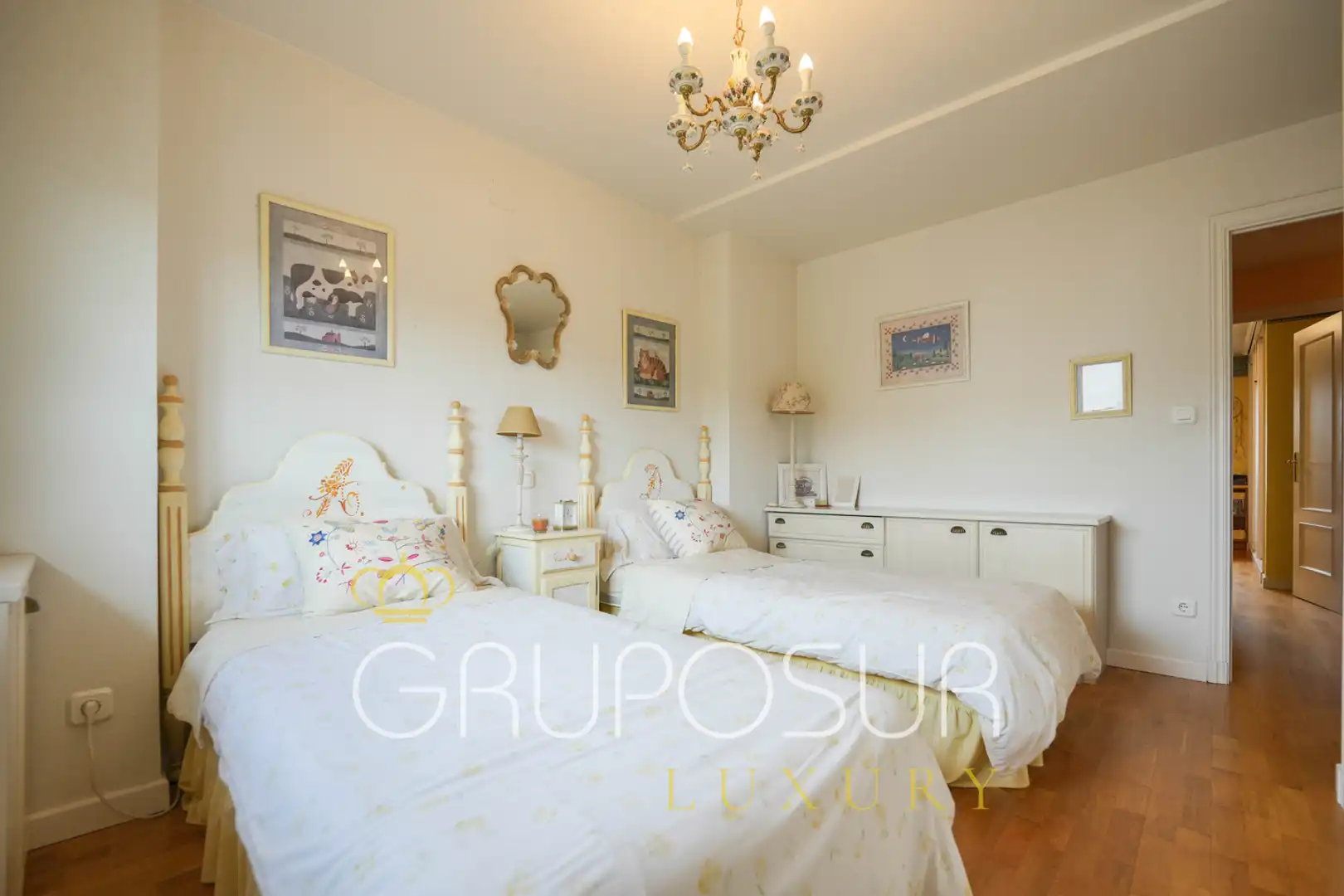 Bedroom of Detached homes for sale in Simancas  with Heating, Private garden and Parquet flooring