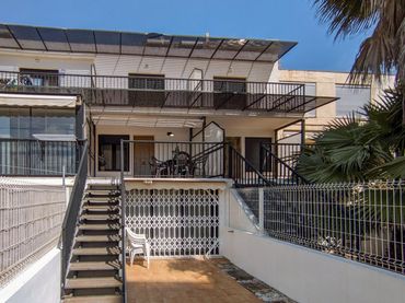 Reihenhaus mit Balkon zum Verkauf in Costa Sur