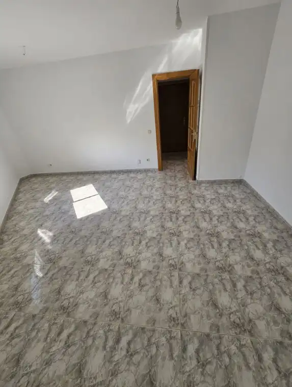 Piso en venta en Torres de la Alameda con Calefacción y Trastero