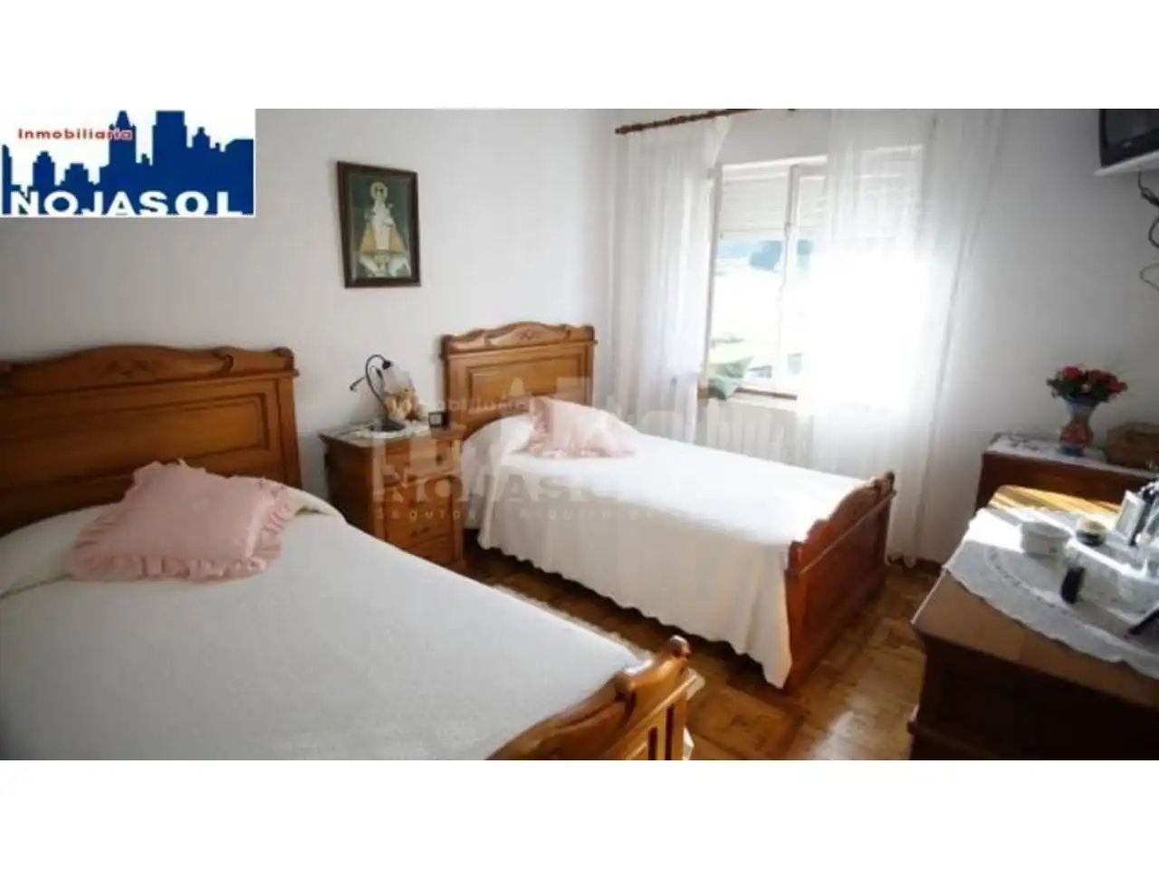 House with garden for sale in Calle Arnuero, imagen 36
