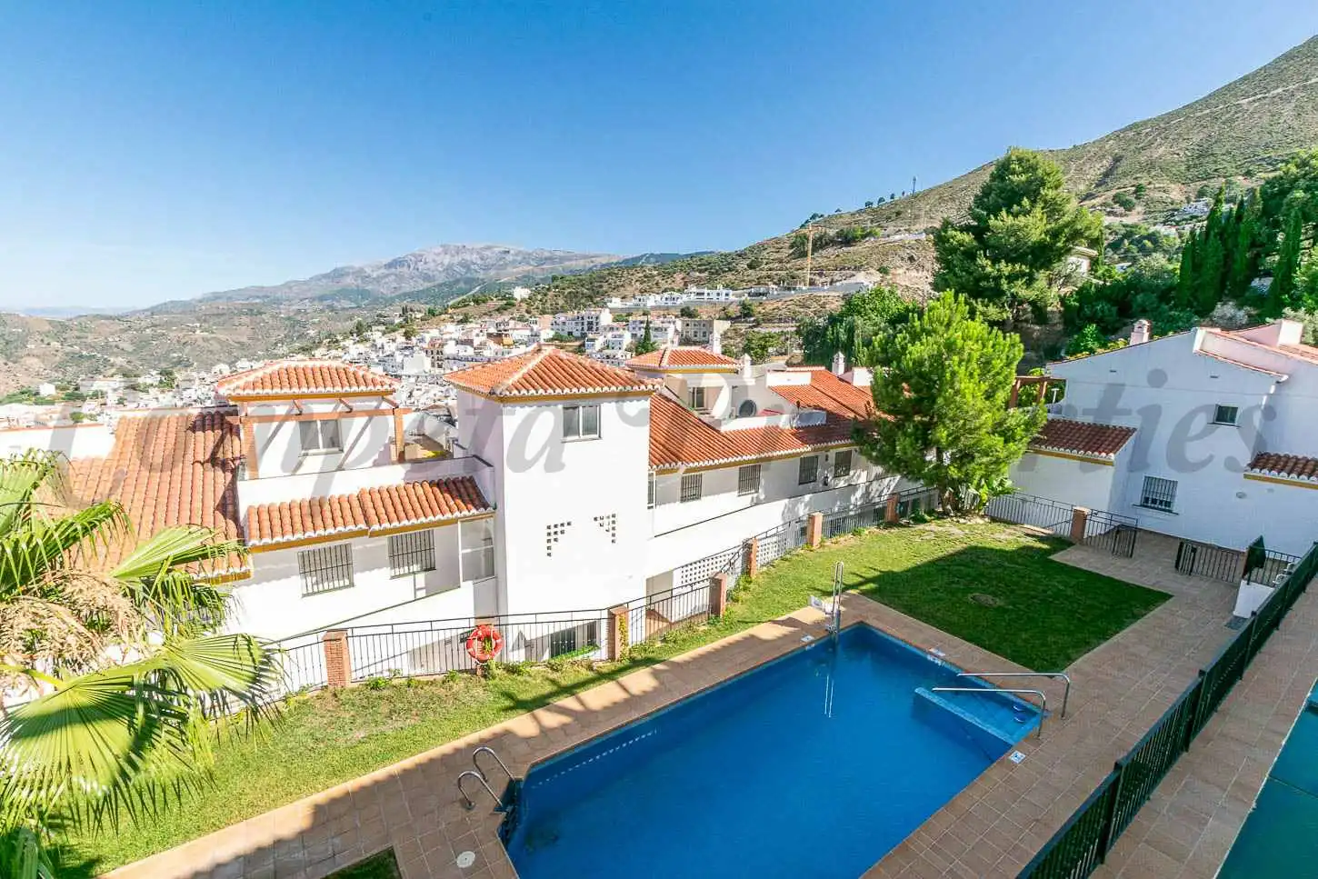 Exterior view of Flat for sale in Cómpeta  with Air Conditioner, Terrace and Furnished