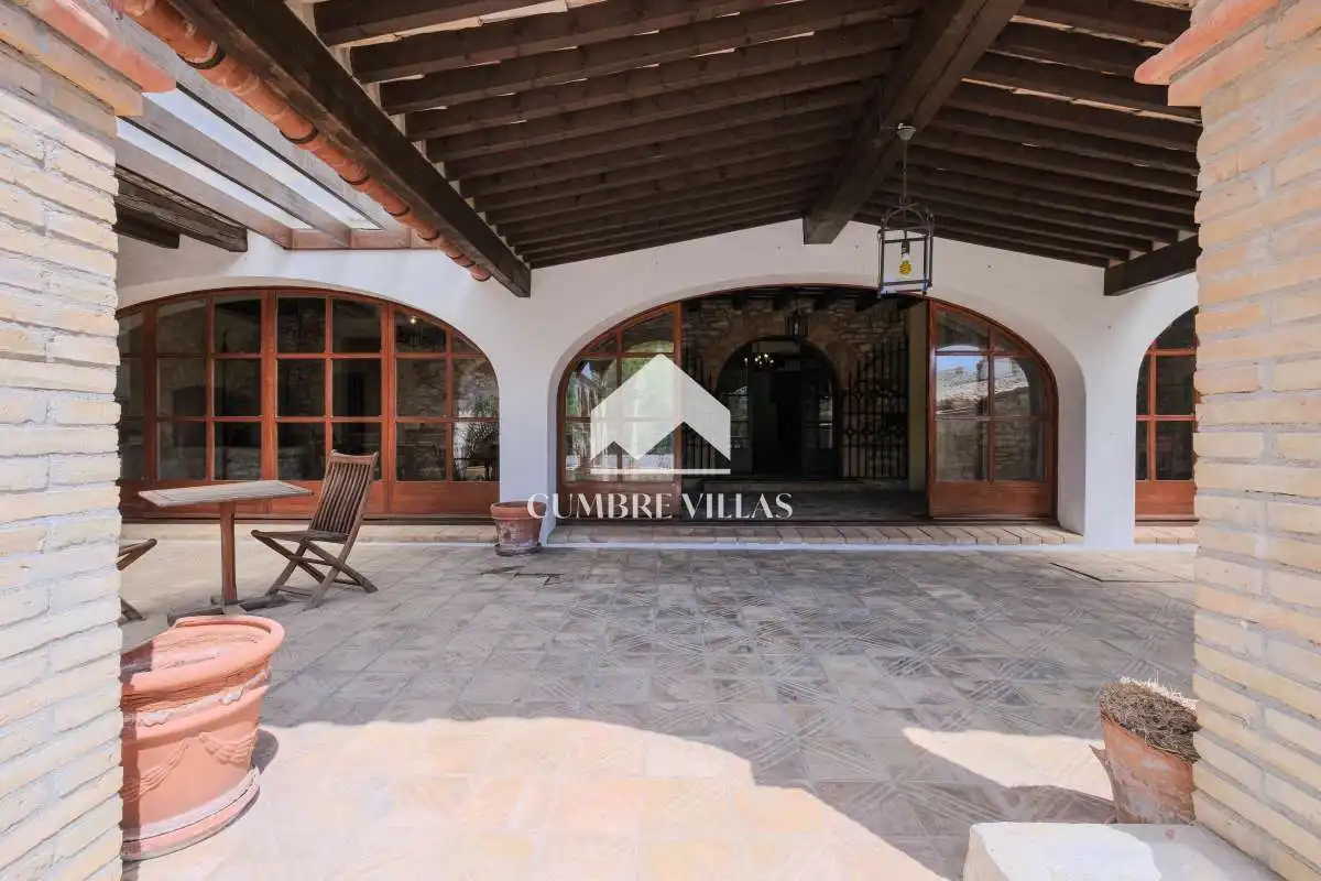 Terrassa de Casa o xalet en venda en Sant Pere de Ribes amb Calefacció, Terrassa i Traster