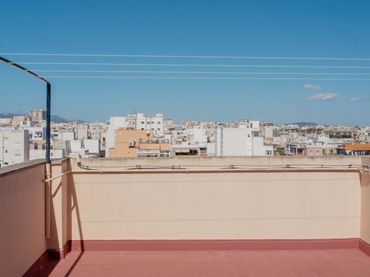 Apartamento con balcón en venta en Ponent