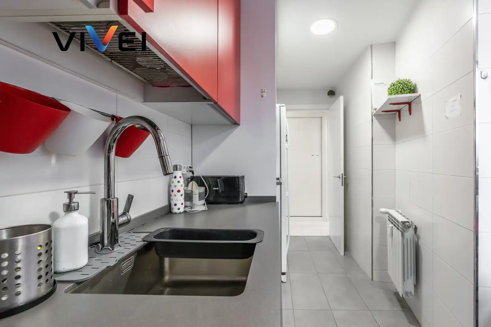 Küche von Dachboden zum Verkauf in Madrid mit Heizung, Terrasse und Balkon