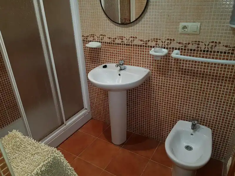 Bany de Planta baixa en venda en Jerte amb Aire condicionat, Calefacció i Jardí privat