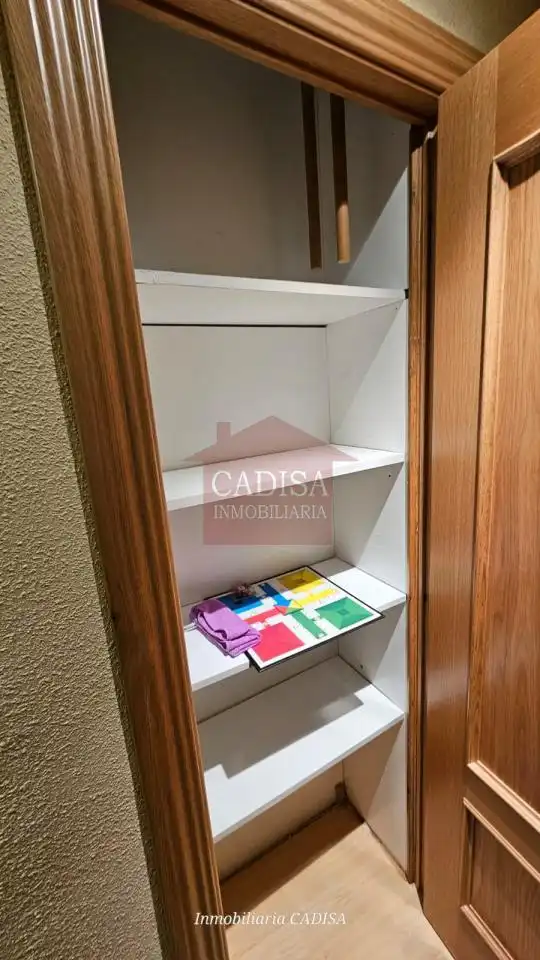 Bedroom of Flat for rent in Salamanca  with Air Conditioner, Heating and Furnished