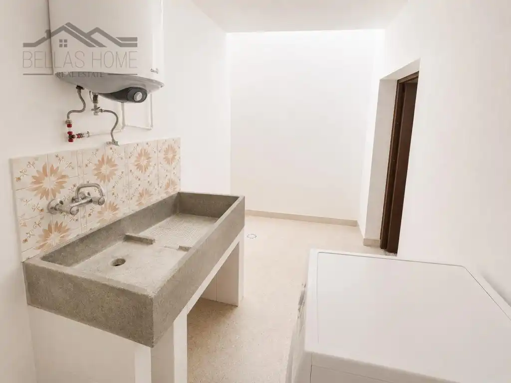 Bany de Casa adosada en venda en Estepona amb Moblat