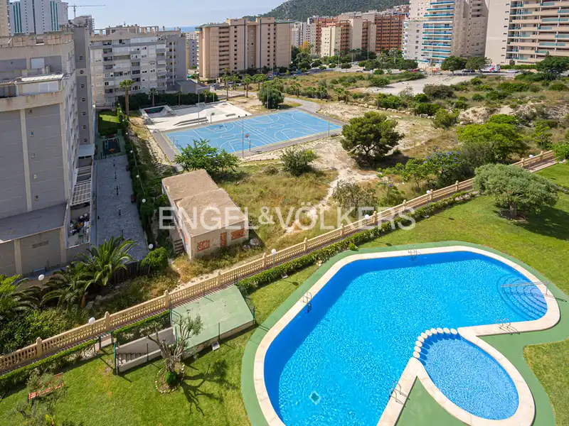 Penthouse with pool for sale in La Cala de Villajoyosa, imagen 9