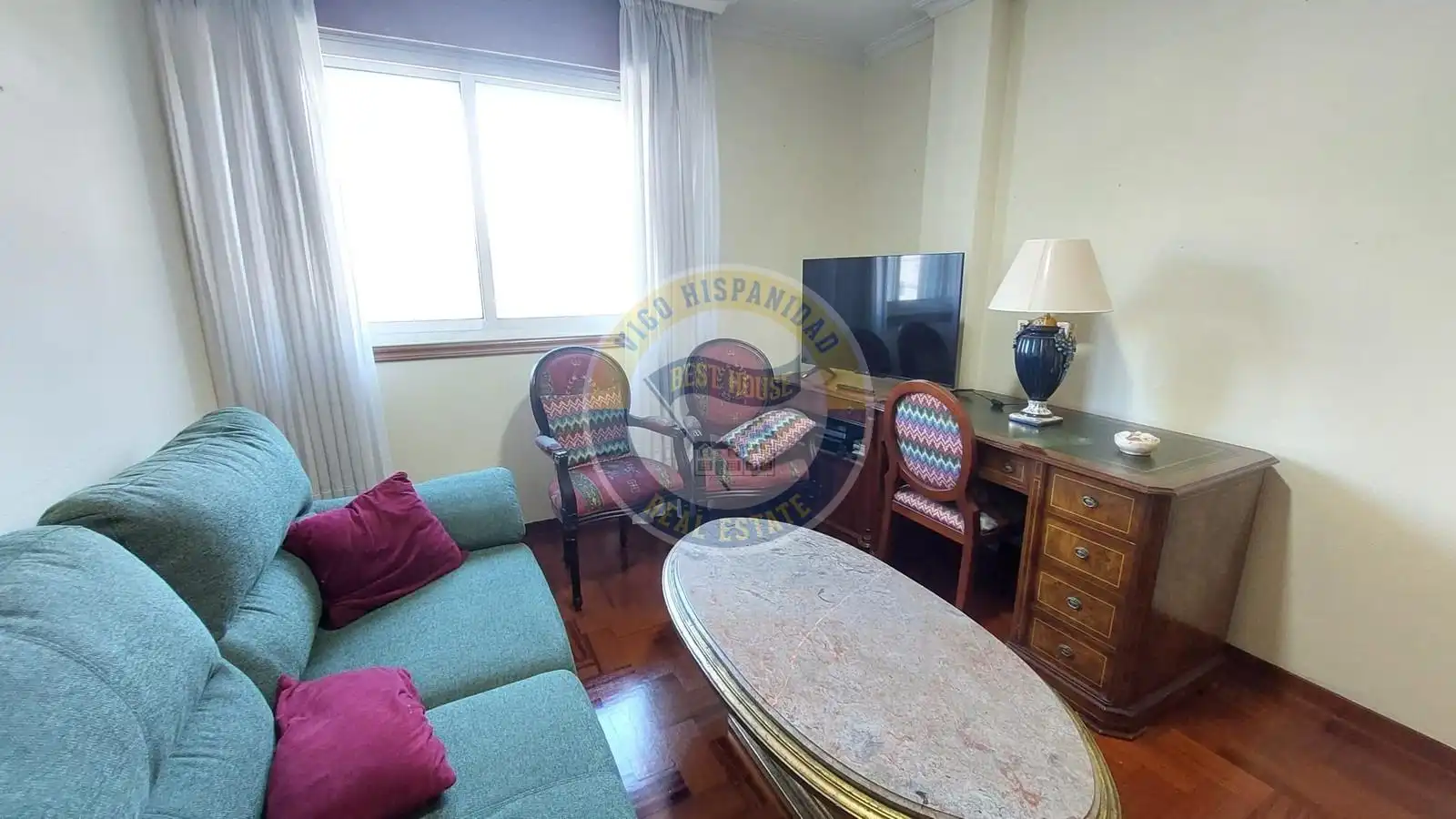 Sala de estar de Piso en venta en Vigo  con Calefacción, Parquet y Trastero