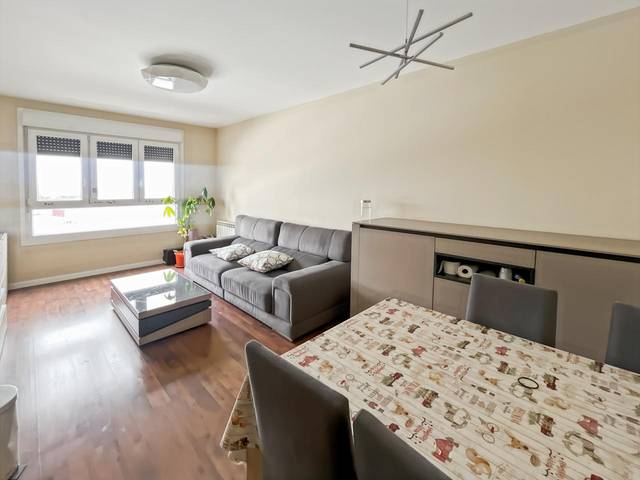 Piso en Venta en De Las Suertes en Ensanche de Vallecas - La Gavia