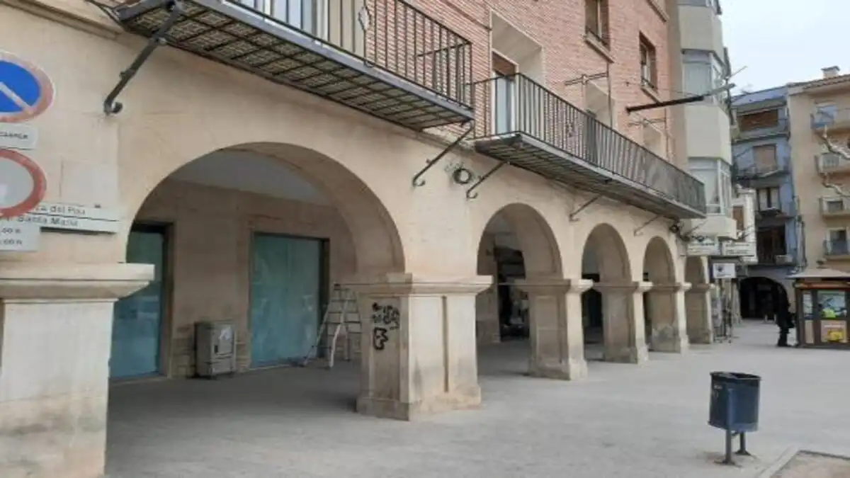 Local comercial en venda a DEL MERCADAL 2