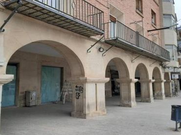 Local comercial en venta en DEL MERCADAL 2