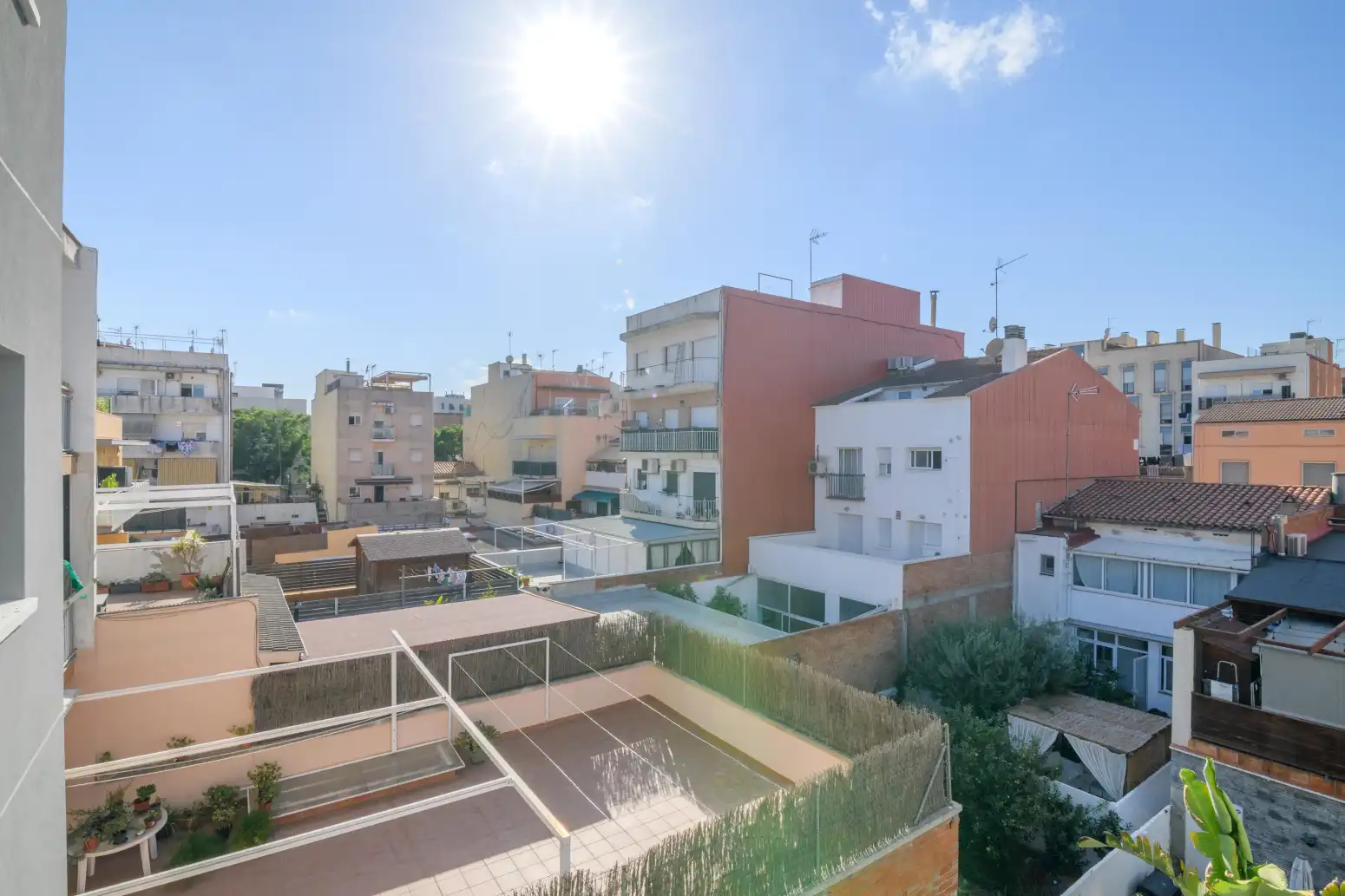 Außenansicht von Wohnung zum Verkauf in Viladecans mit Klimaanlage, Heizung und Parkett
