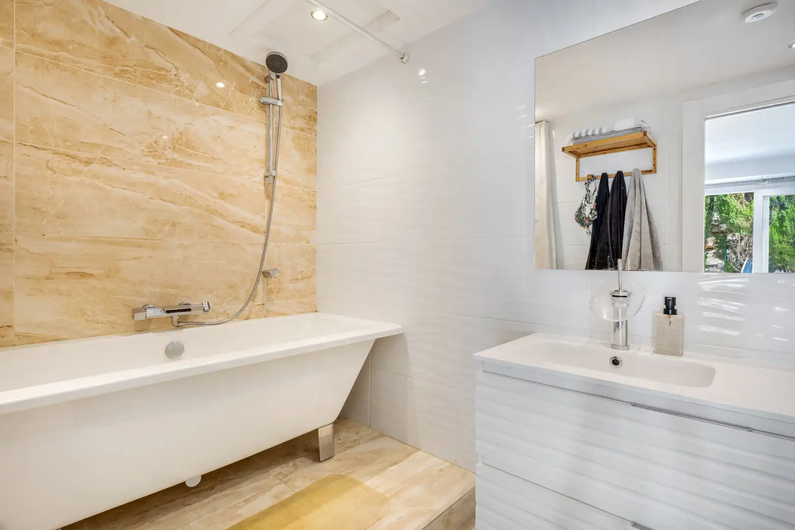 Casa con terraza en venta en Elviria - Cabopino, imagen 40