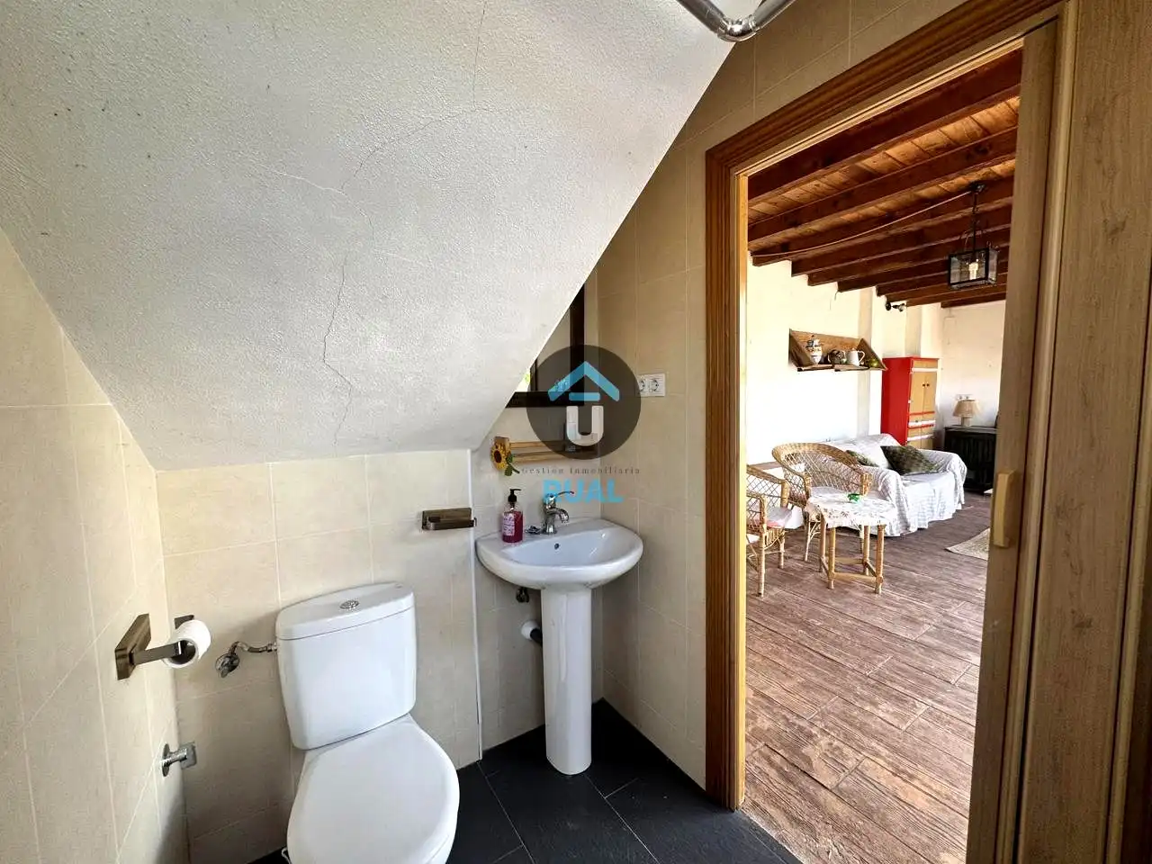 Bathroom of Houses for rent in Navalcán  with Terrace