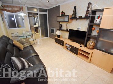 Casa amb balcó en venda a Carrer sant vicent