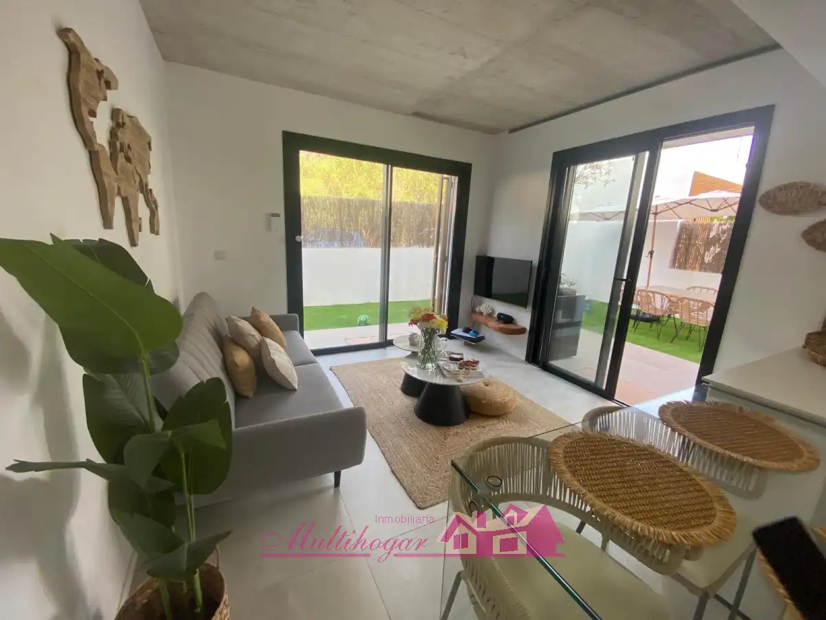 Terraza de Planta baja en venta en Sant Antoni de Portmany con Aire acondicionado, Calefacción y Jardín privado