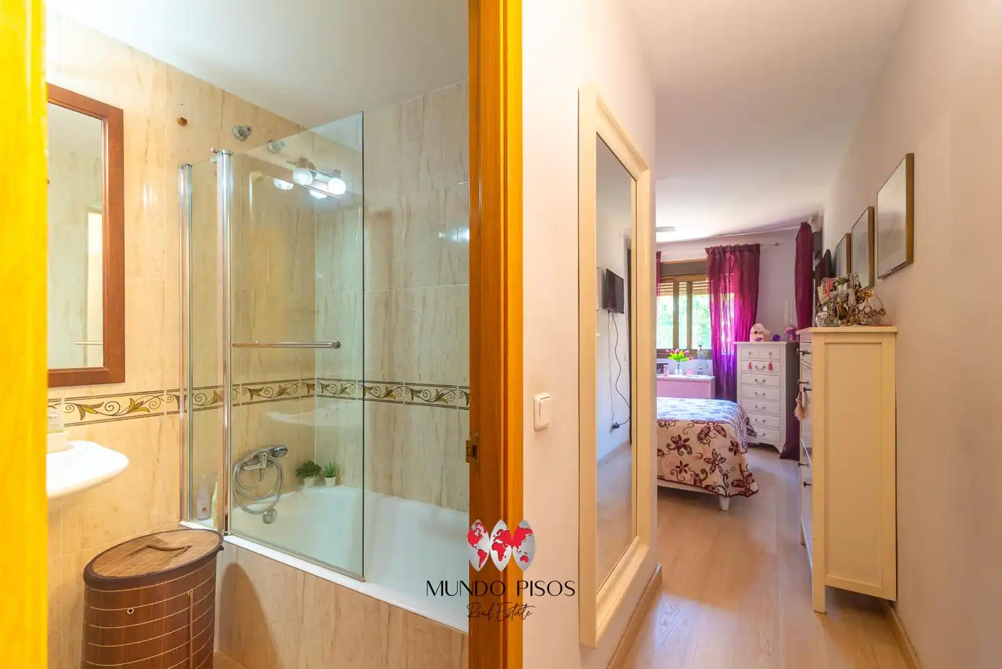 Bathroom of Flat for sale in  Palma de Mallorca  with Air Conditioner, Heating and Parquet flooring