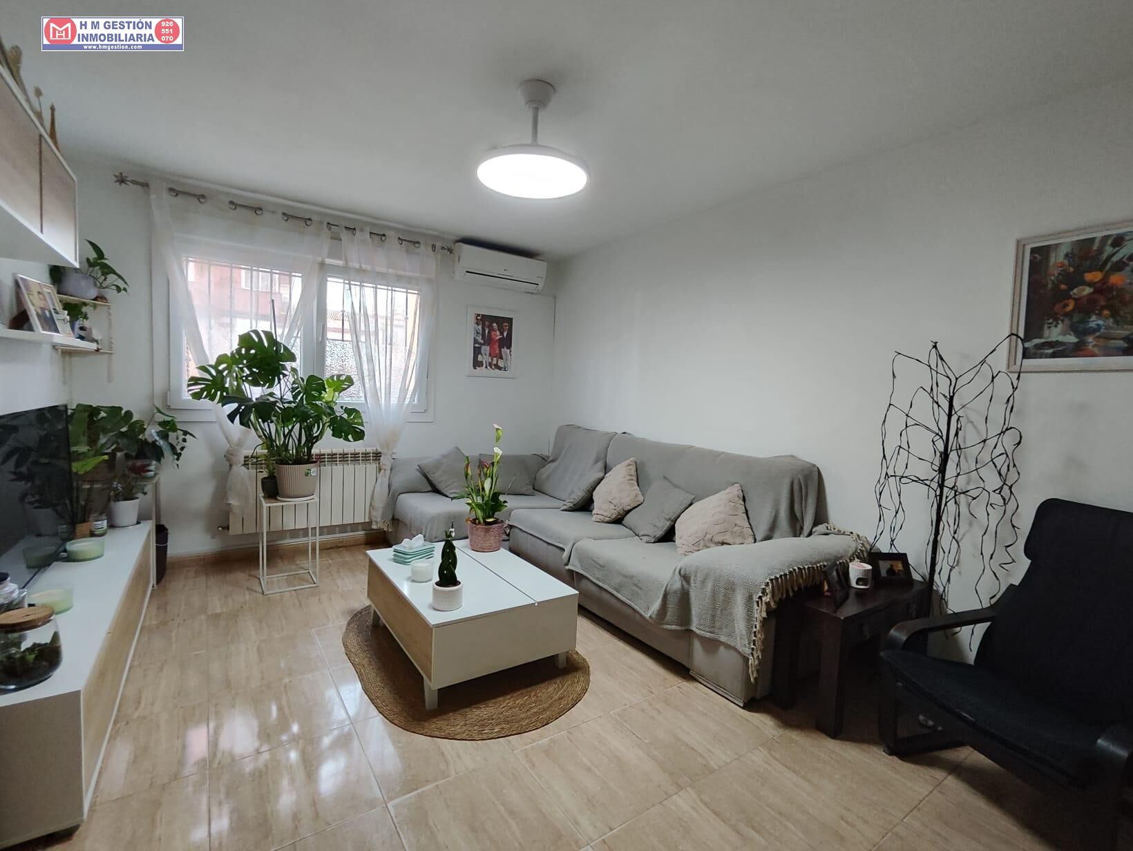 Living room of Planta baja for sale in Alcázar de San Juan  with Air Conditioner, Heating and Community pool