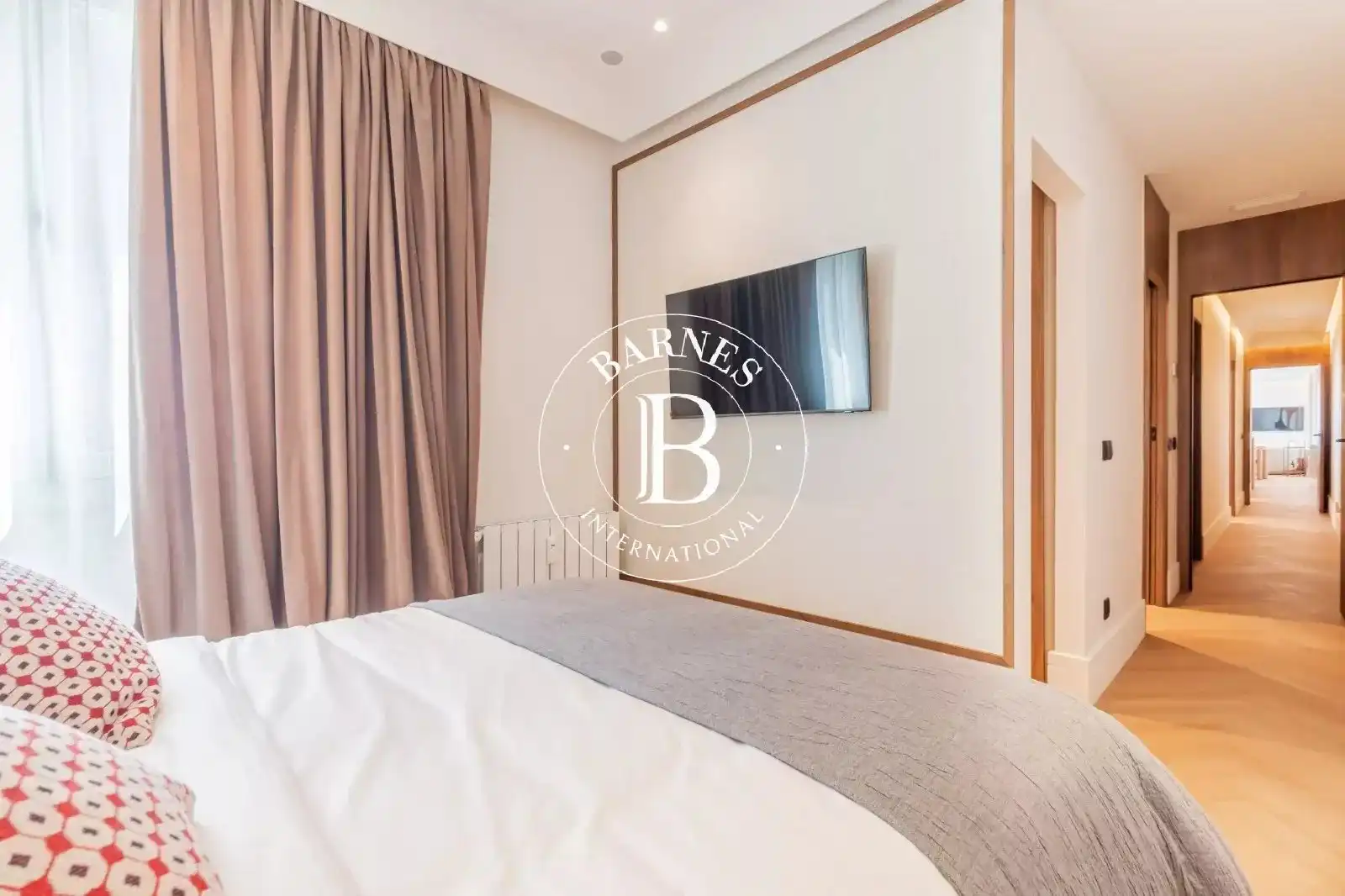 Bedroom of Flat for rent in Madrid  with Air Conditioner, Heating and Terrace