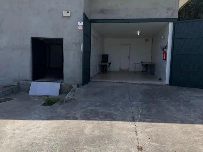 Parking of Commercial properties for rent in Vigo 