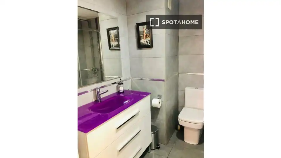 Room in Malilla