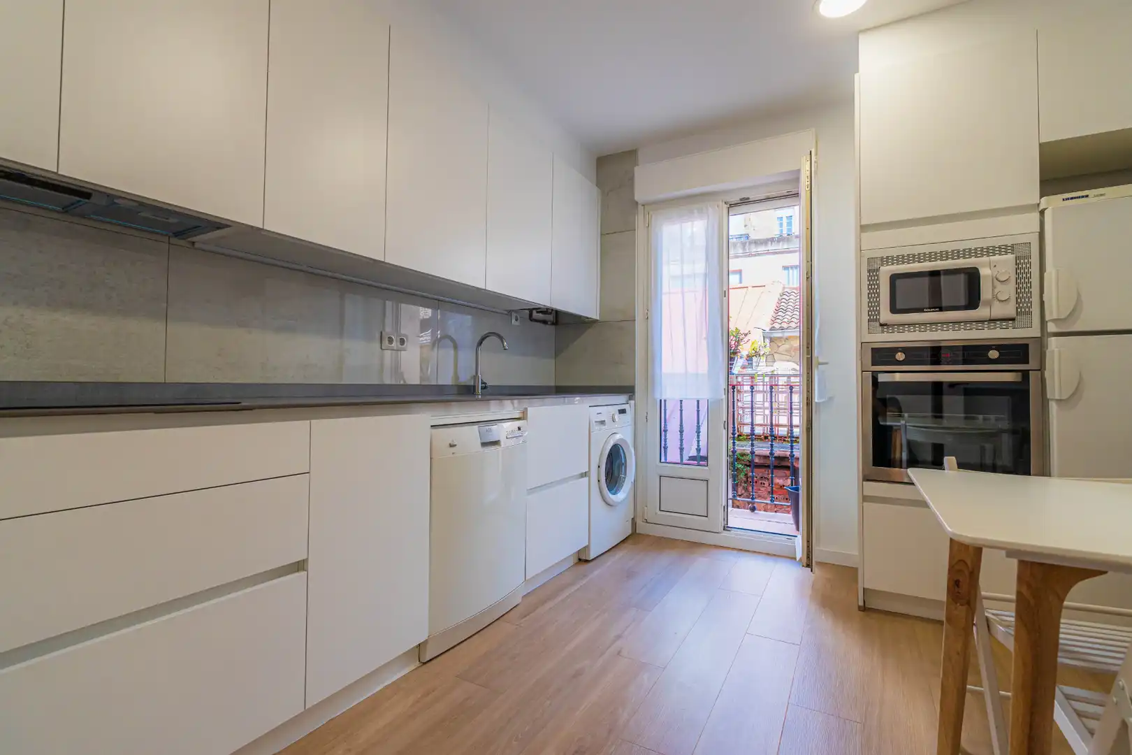 Cocina de Piso en venta en Santander con Calefacción, Parquet y Terraza