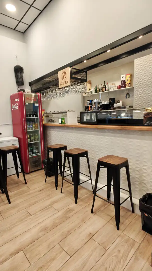 Cocina de Local en traspaso en Madrid con Aire acondicionado, Amueblado y Alarma