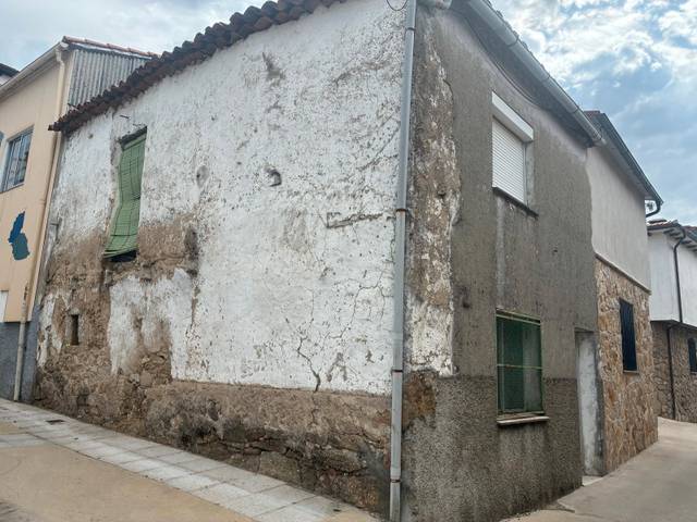 Finca rústica en Venta en Calle Picasso en Piornal