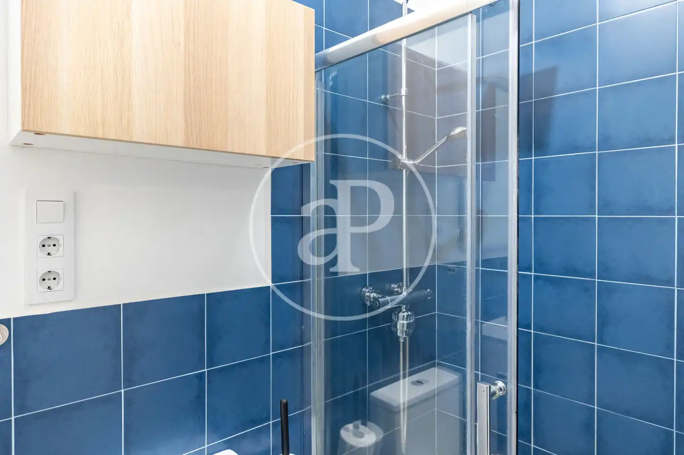 Bathroom of Flat for sale in Barcelona  with Air Conditioner, Heating and Terrace