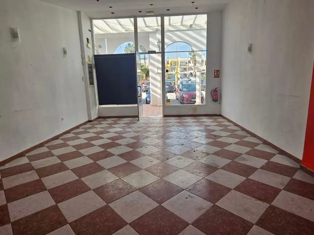Geschaftsraum zum Verkauf in Torrox