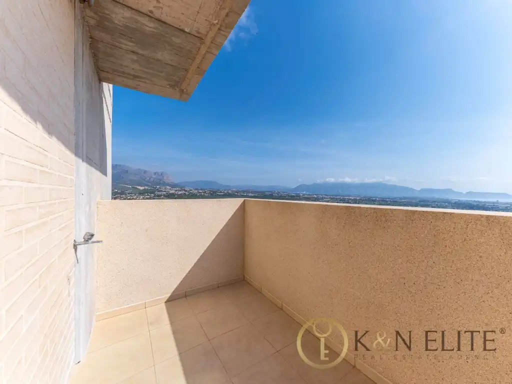 Terrace of Attic for rent in Benidorm  with Air Conditioner, Private garden and Swimming Pool