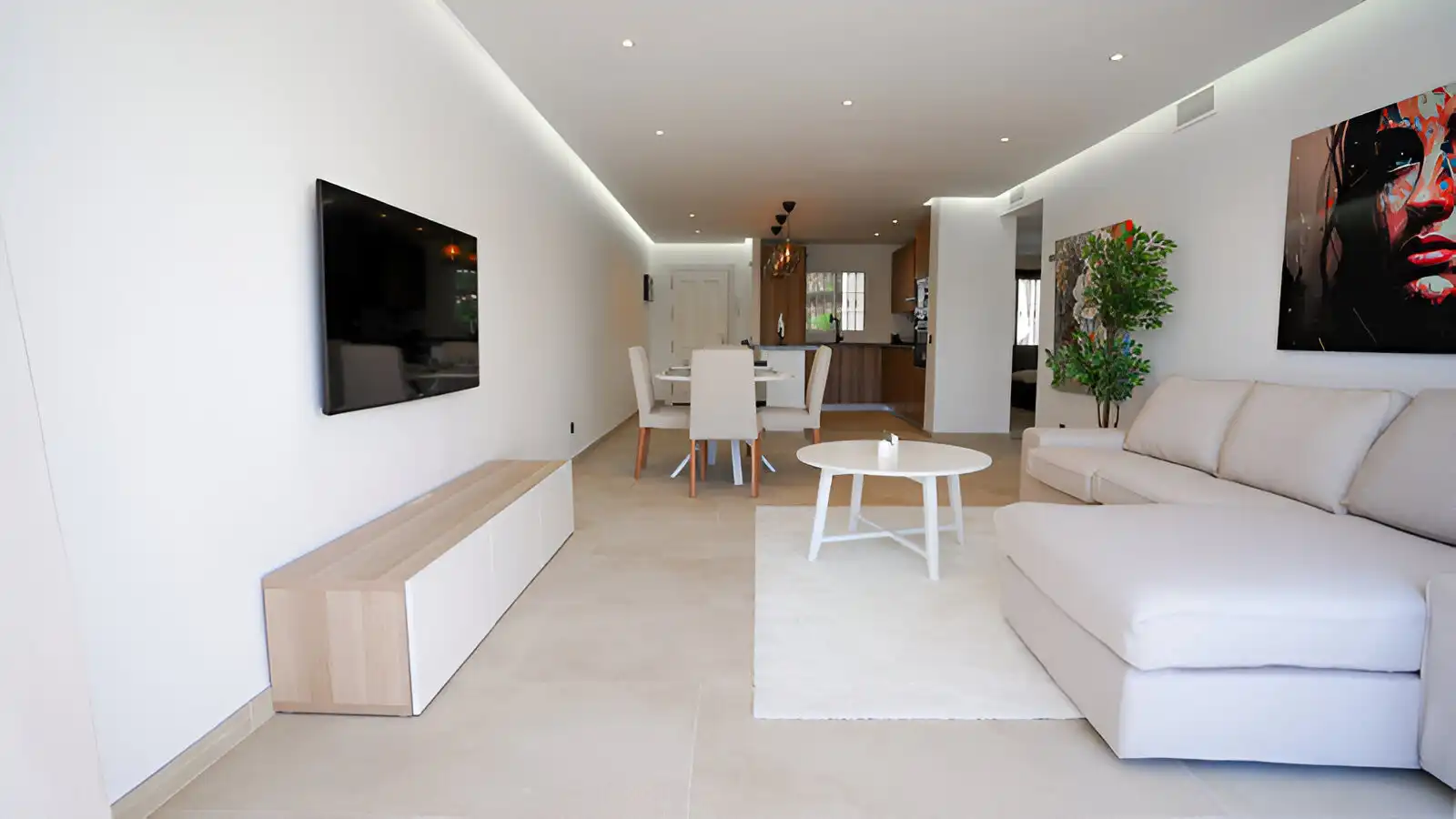 Apartament amb piscina en venda a Benahavís pueblo, imagen 9