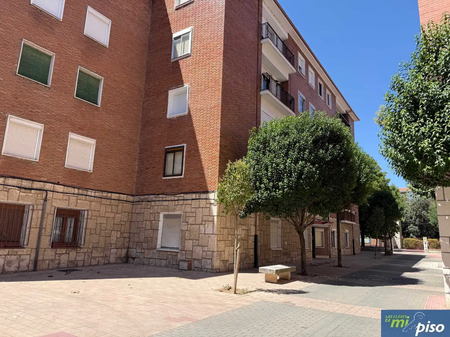 Vista exterior de Pis en venda en Valladolid amb Calefacció, Parquet i Terrassa