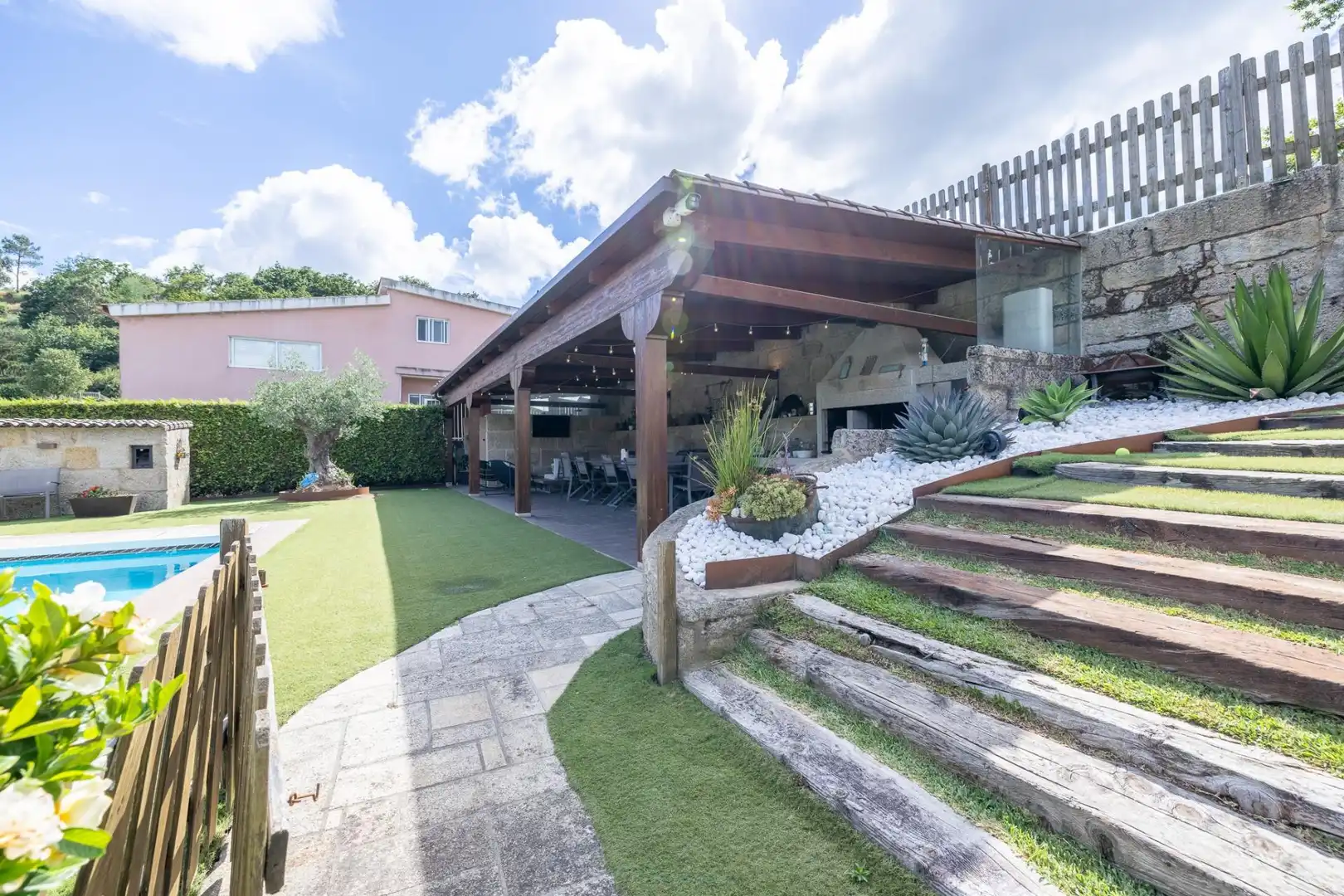 Terraza de Casa o chalet en venta en Vigo  con Calefacción, Jardín privado y Terraza