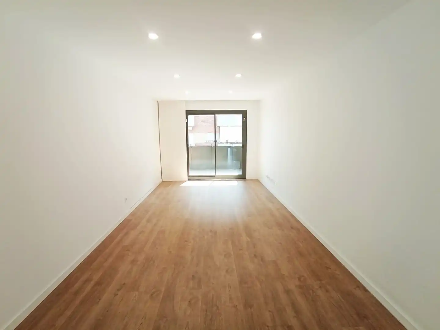 Living room of Flat for rent in Terrassa  with Air Conditioner and Heating